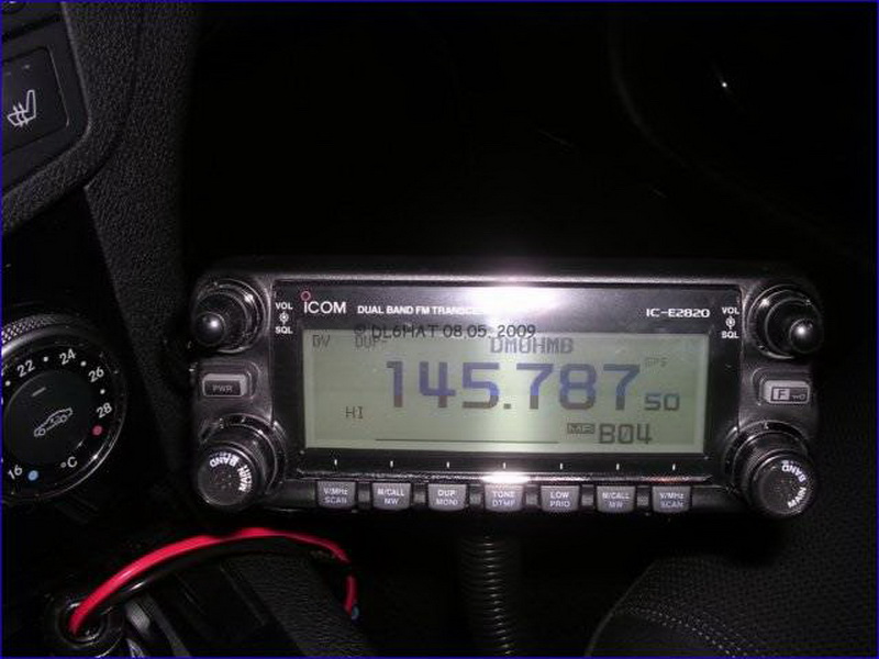 Icom IC E 2820